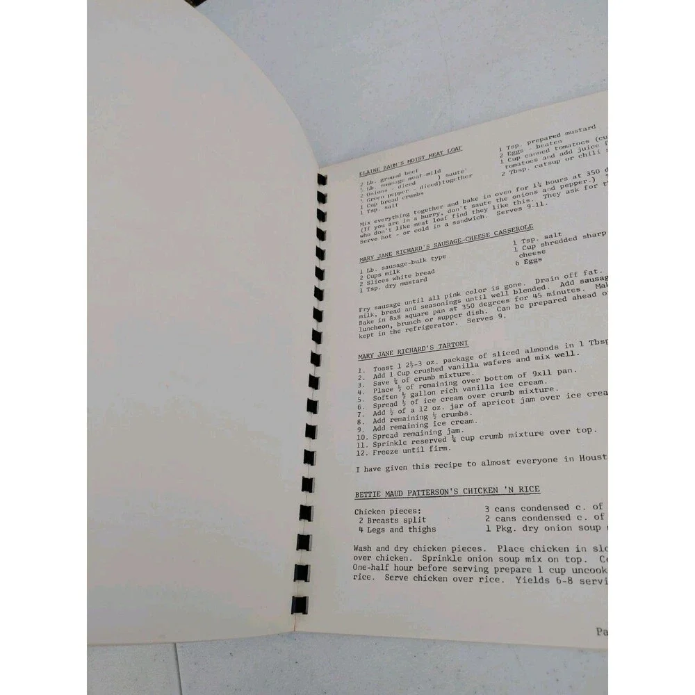 The Ten O'clock Listeners Cookbook, Houston TX 1976-77 Radio Hist Cookbook (160)